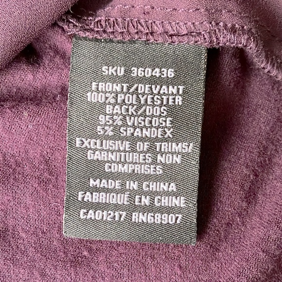 Le Chateau | Sleeveless Blouse - Picture 6 of 7